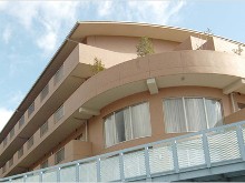 医療法人社団同仁会　介護老人保健施設マムフローラの求人画像